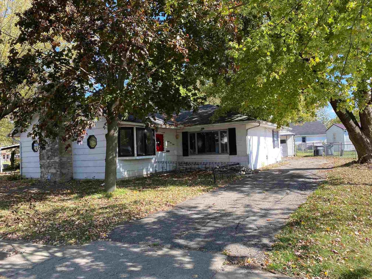 2412 Locke Street - Photo 1