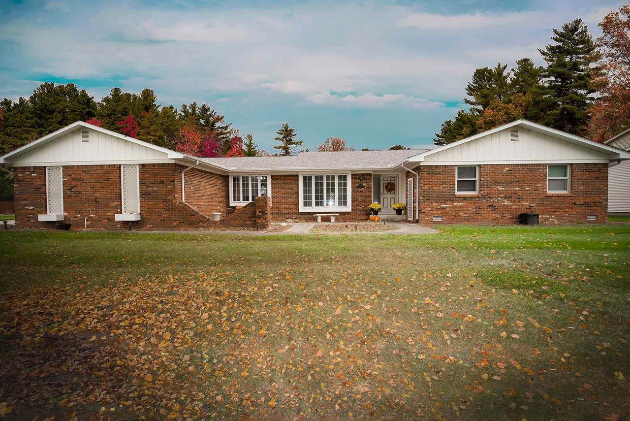 3621 Sunnyview Drive - Photo 1