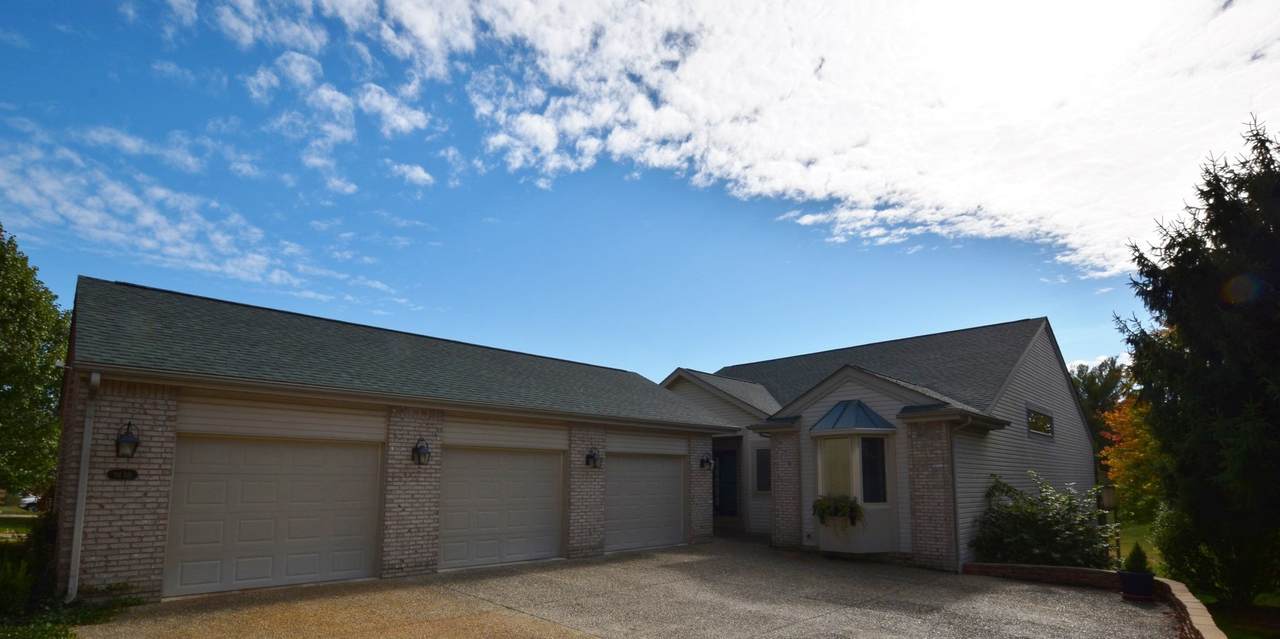 9138 Front Nine Drive - Photo 1