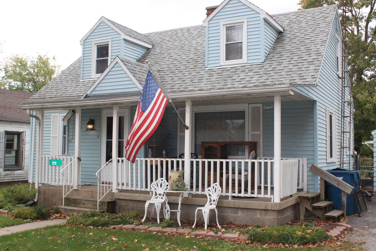 212 Adams Street - Photo 1