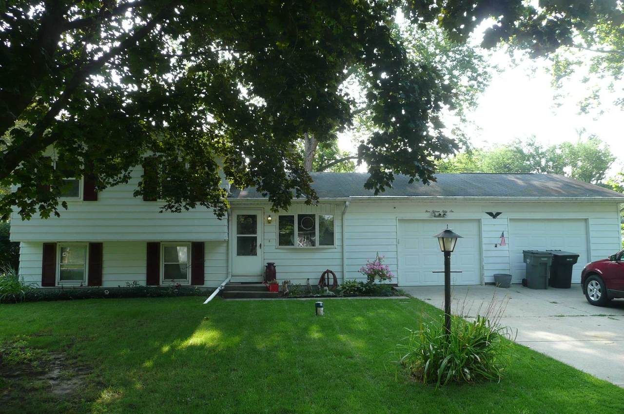 51556 Forestbrook Avenue - Photo 1