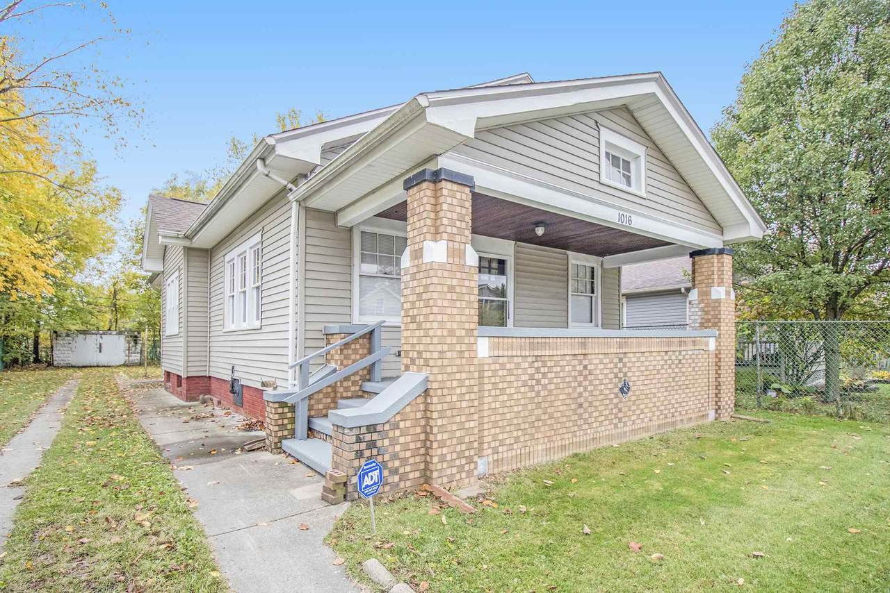 1016 Jefferson Boulevard - Photo 1