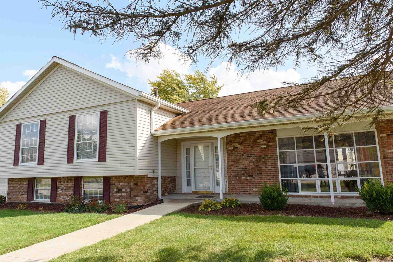 2640 Willow Creek Drive - Photo 1