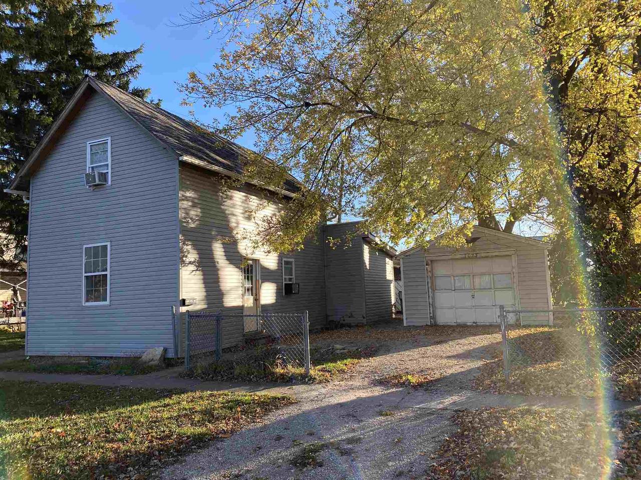 1023 2nd Street - Photo 1