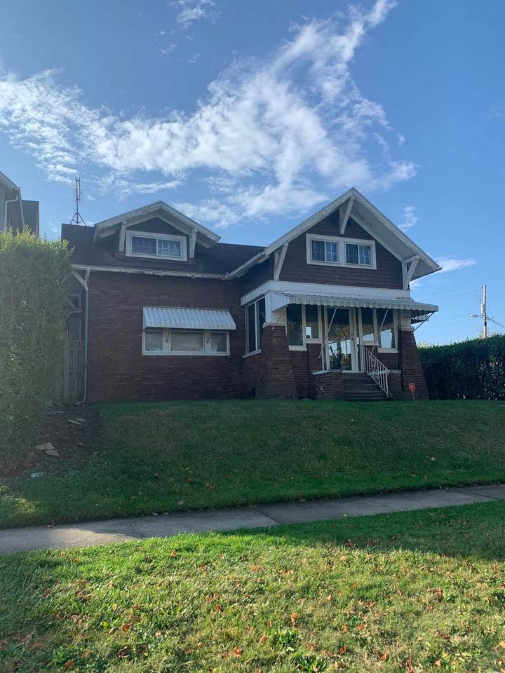 124 Suttenfield Street - Photo 1