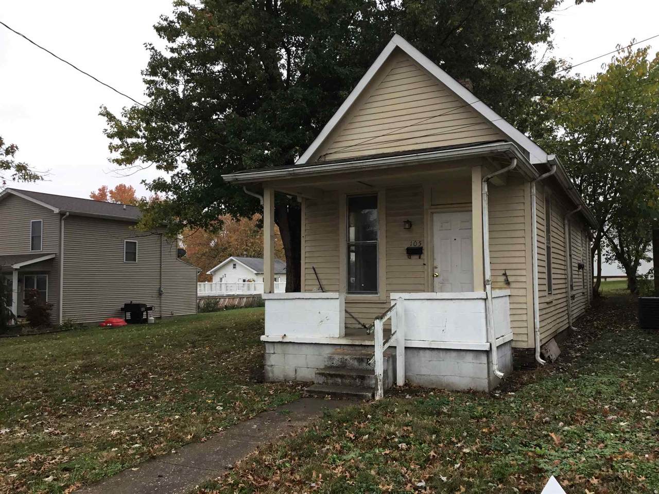 105 20th Street - Photo 1