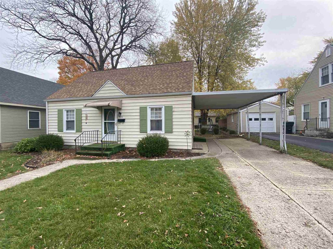 535 Lynnwood Drive - Photo 1