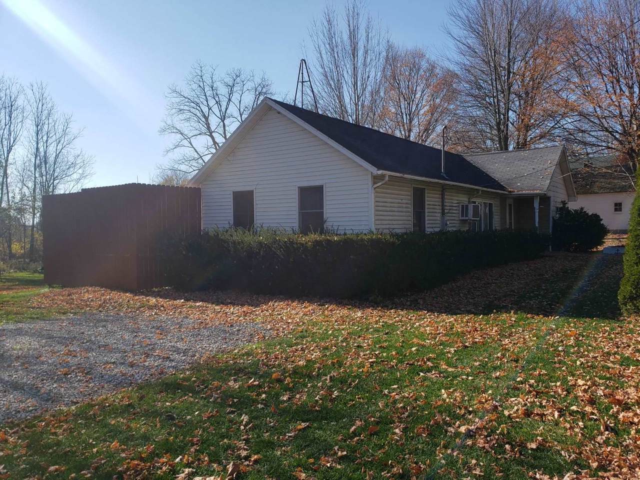 206 Hardy Street - Photo 1