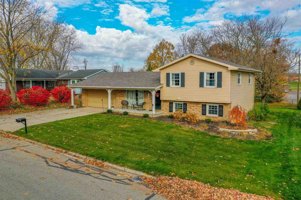 1130 Sunset Drive - Photo 1