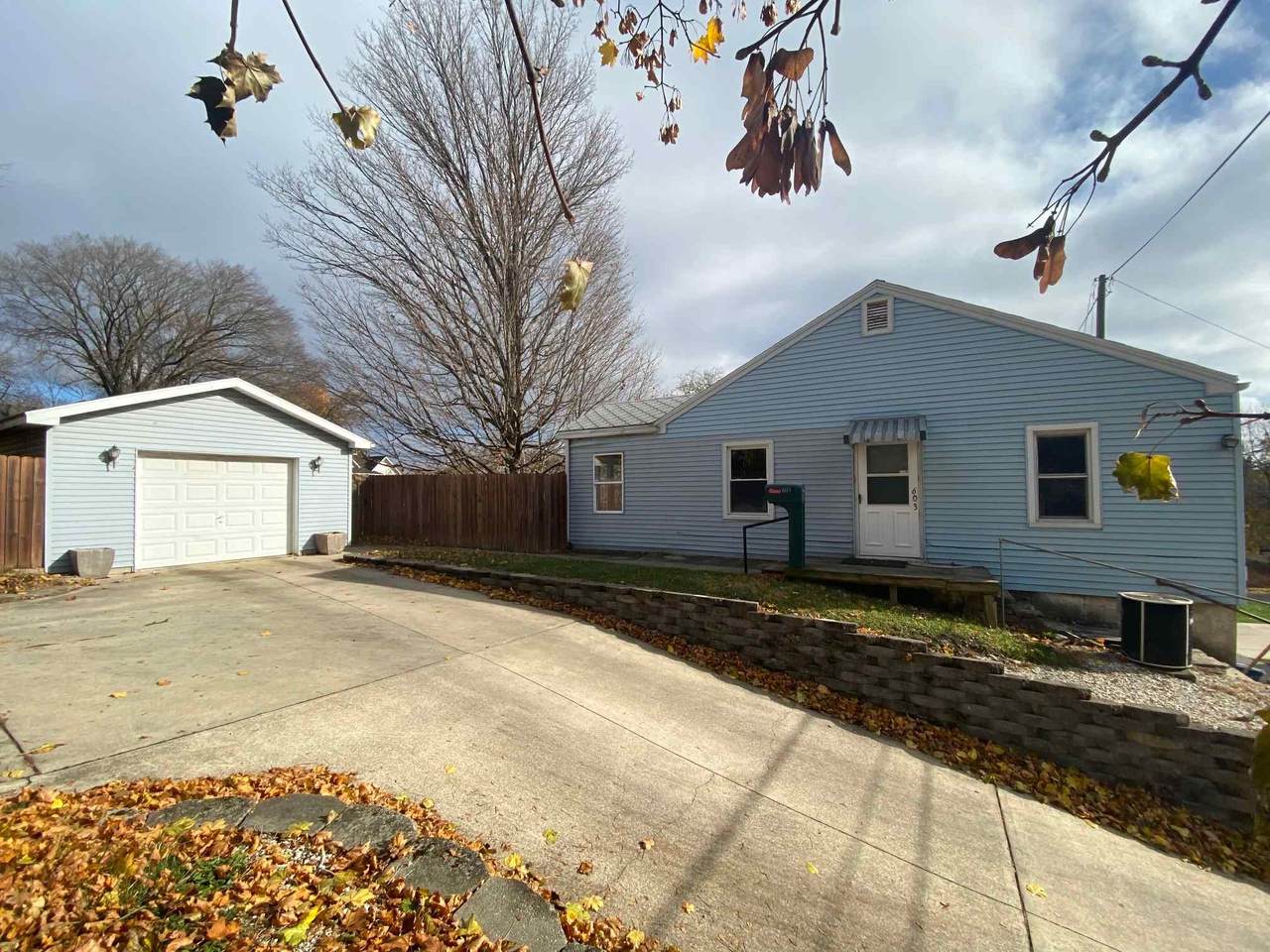 603 4th Street - Photo 1