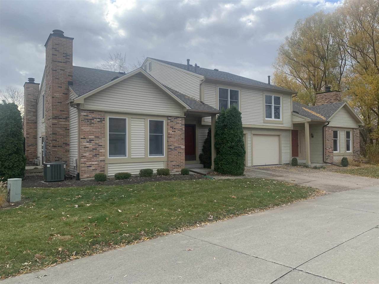 5119 Pinebrook Drive - Photo 1