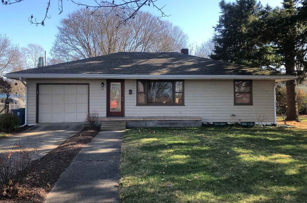 816 8th Street - Photo 1