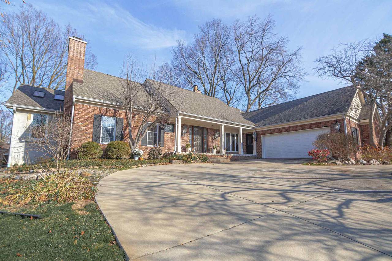 2712 Sleepy Hollow Drive - Photo 1