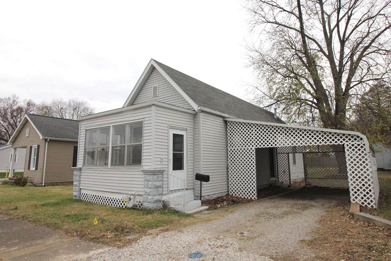 3123 Hillcrest Terrace - Photo 1
