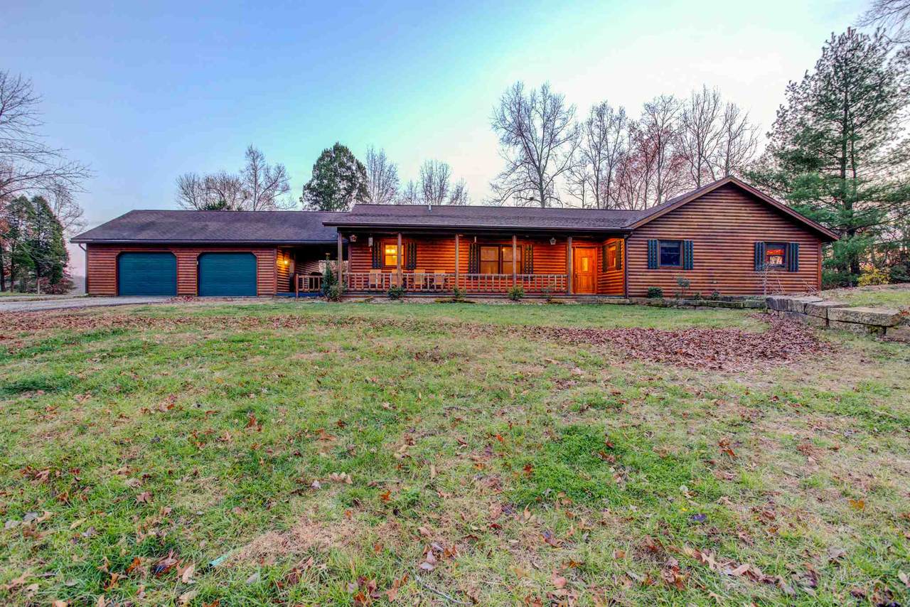 385 Evergreen Plaza - Photo 1