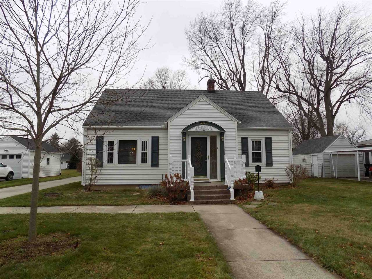 401 Sunset Boulevard - Photo 1