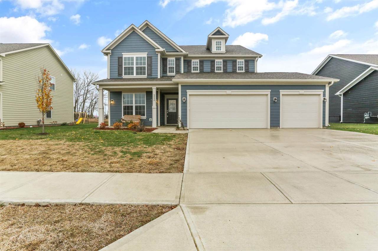5552 Golden Gate Way - Photo 1