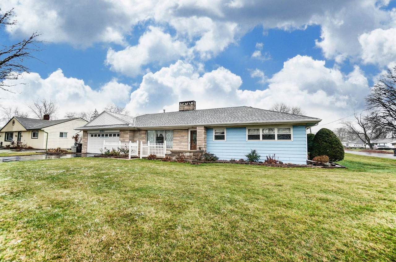 4193 Buesching Drive - Photo 1