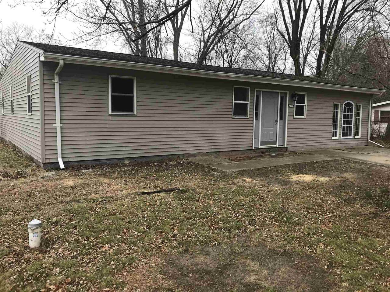53173 Hickory Road - Photo 1