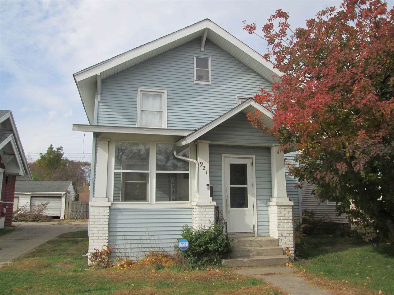 921 Diamond Avenue - Photo 1