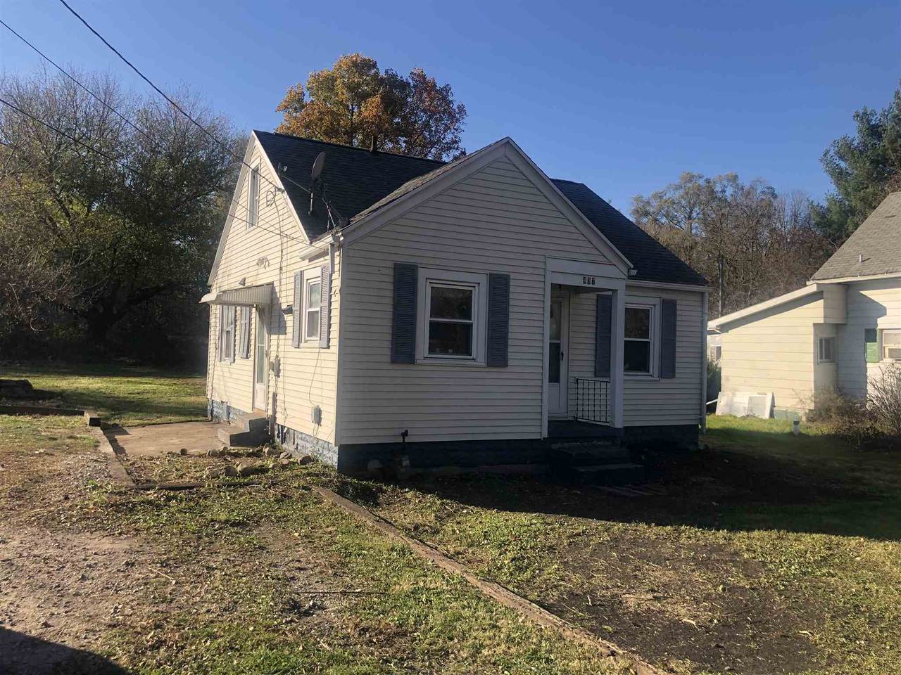 437 Grandview Avenue - Photo 1
