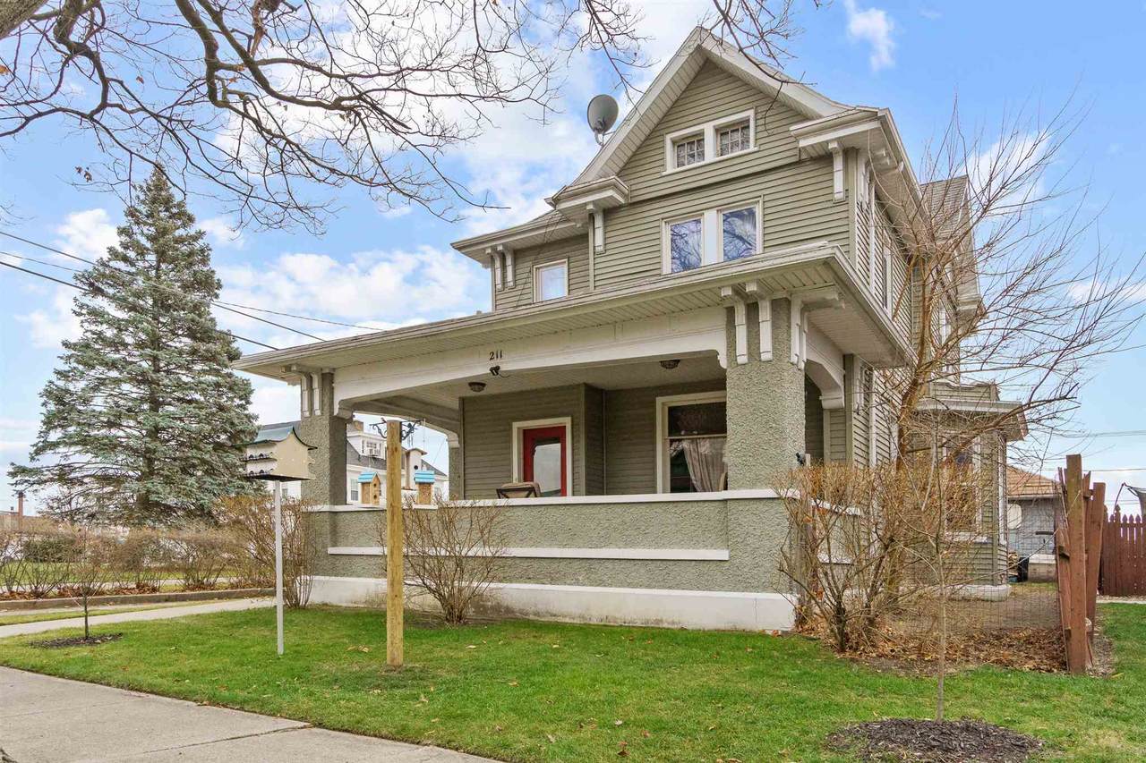 211 Mitchell Street - Photo 1