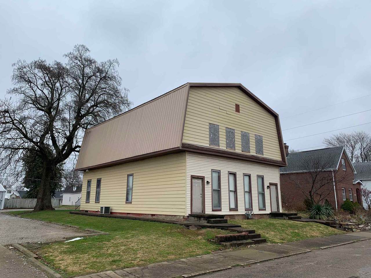 208 210 Michigan Street - Photo 1