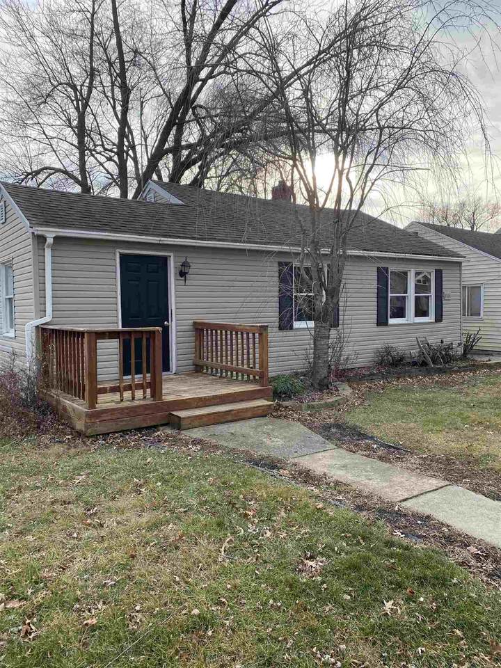 1308 Clara Avenue - Photo 1