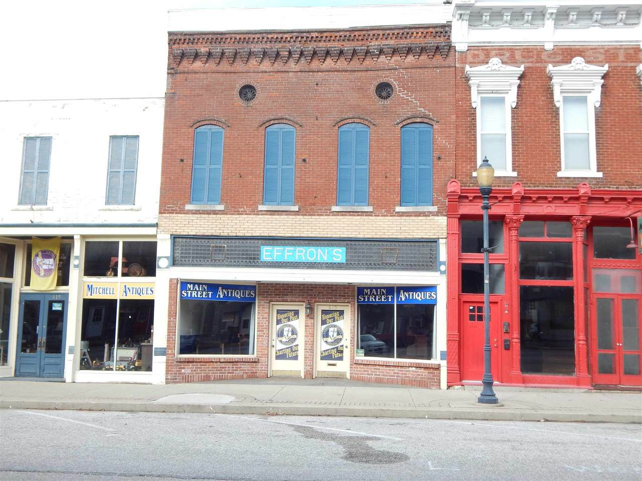 615 Main St - Photo 1