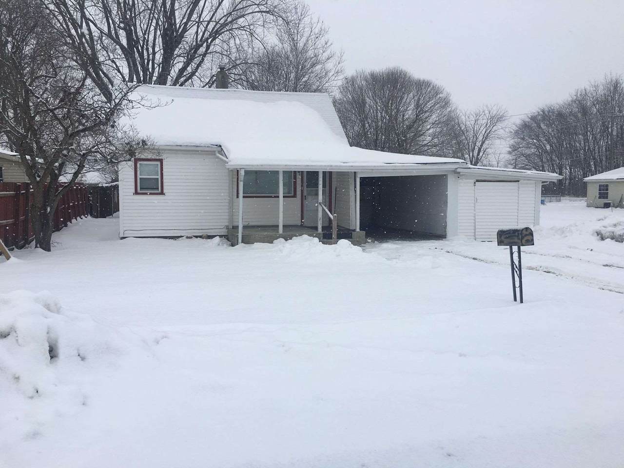114 Maple Street - Photo 1