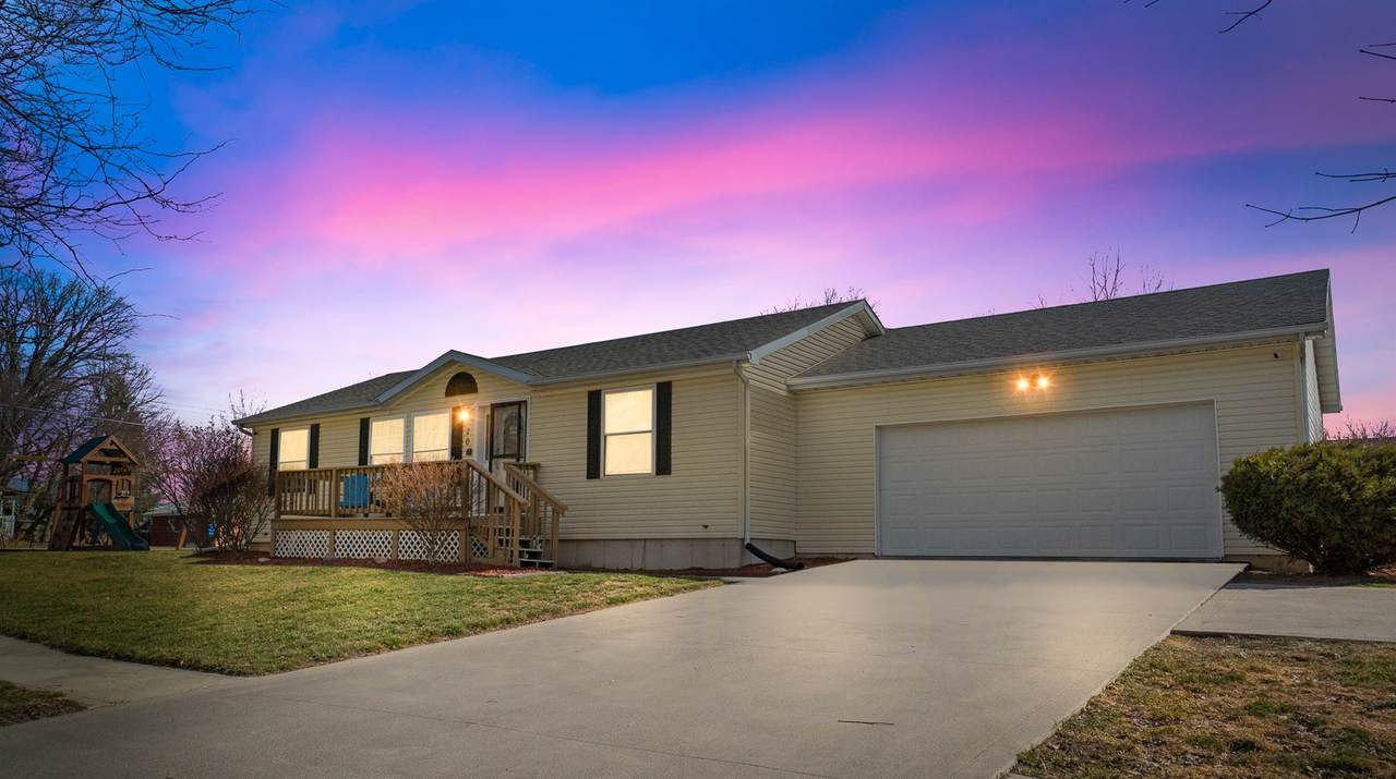 204 Bell Street - Photo 1