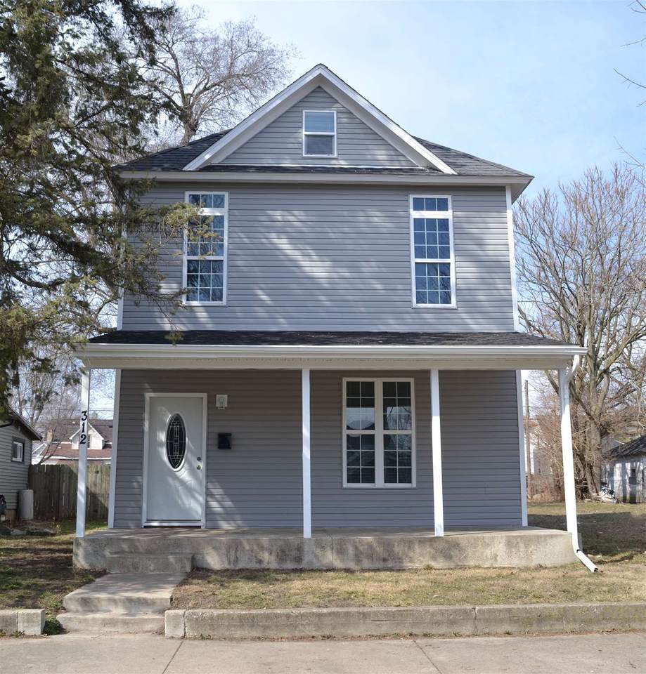 312 2nd Street - Photo 1