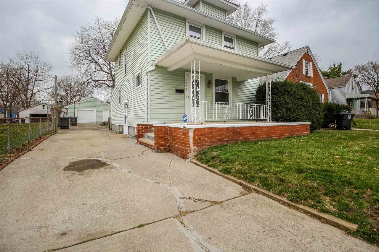 3722 South Park Drive - Photo 1
