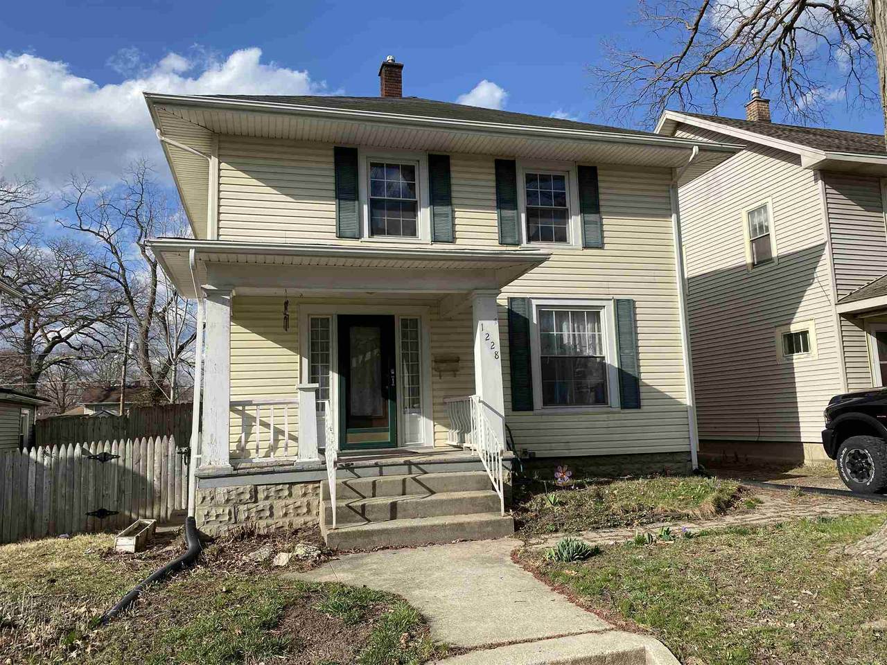 1228 Kinsmoor Avenue - Photo 1