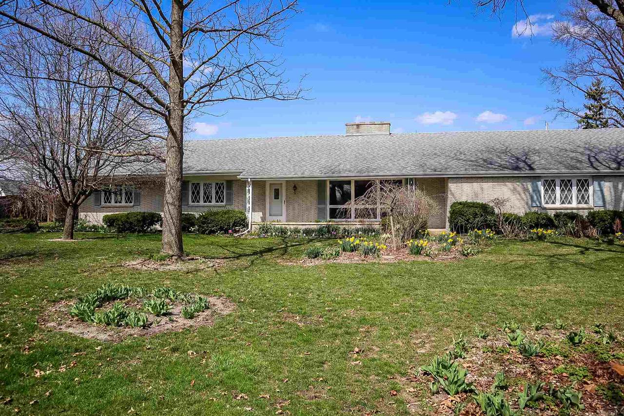 5576 Covington Road - Photo 1
