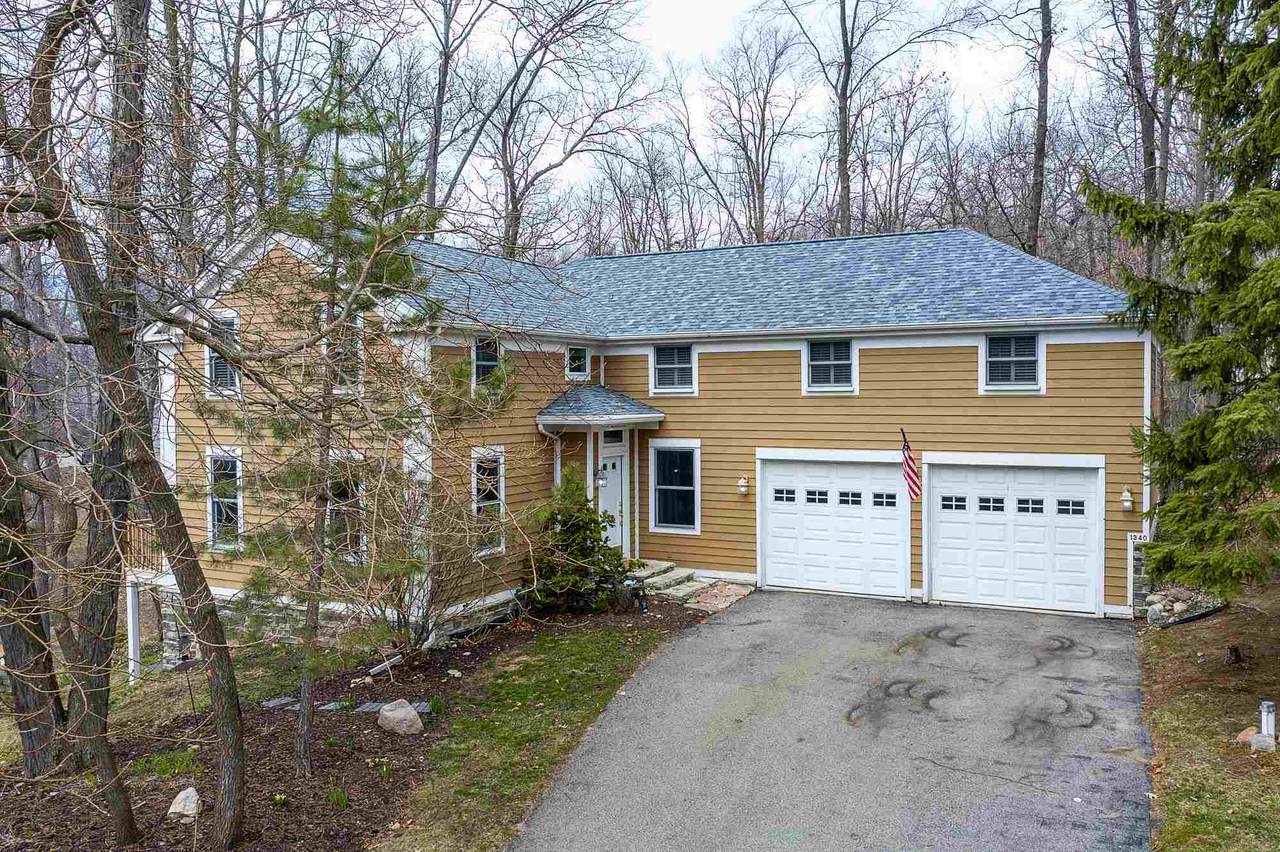 1340 Country Club Drive - Photo 1