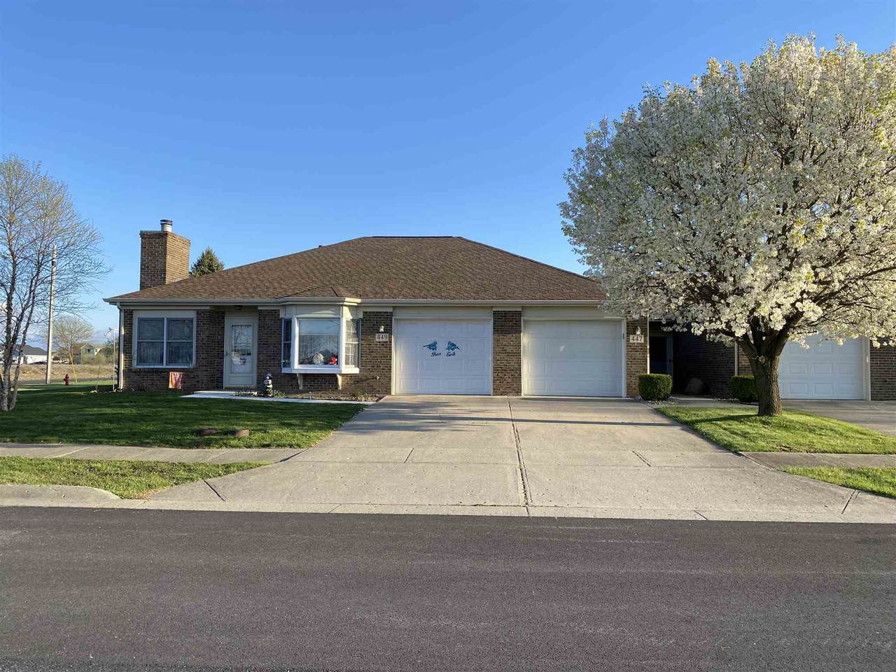 447 Southwood Drive - Photo 1