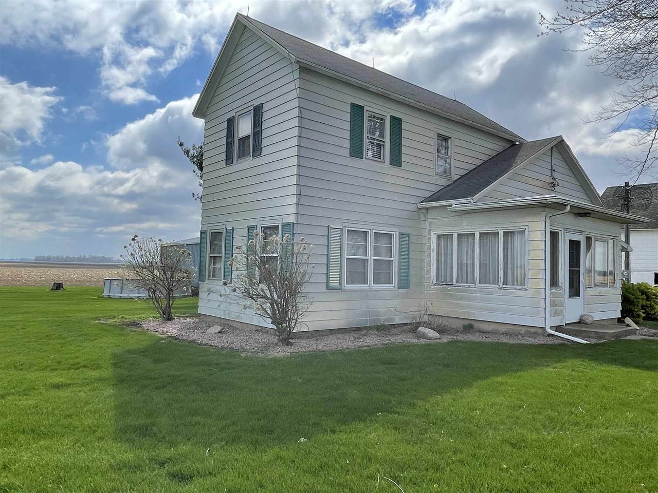 7426 900 N Road - Photo 1