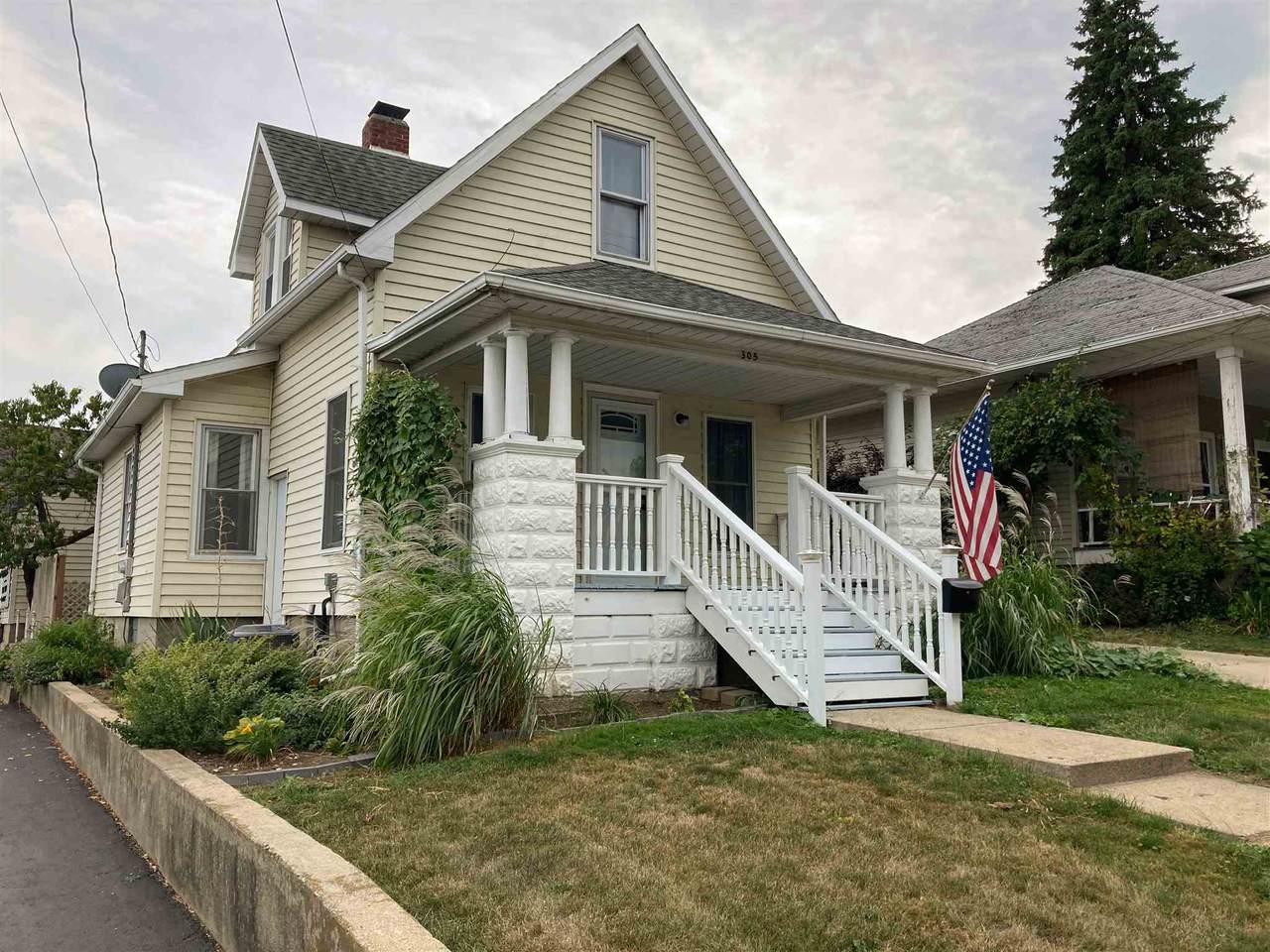 305 Broad Street - Photo 1