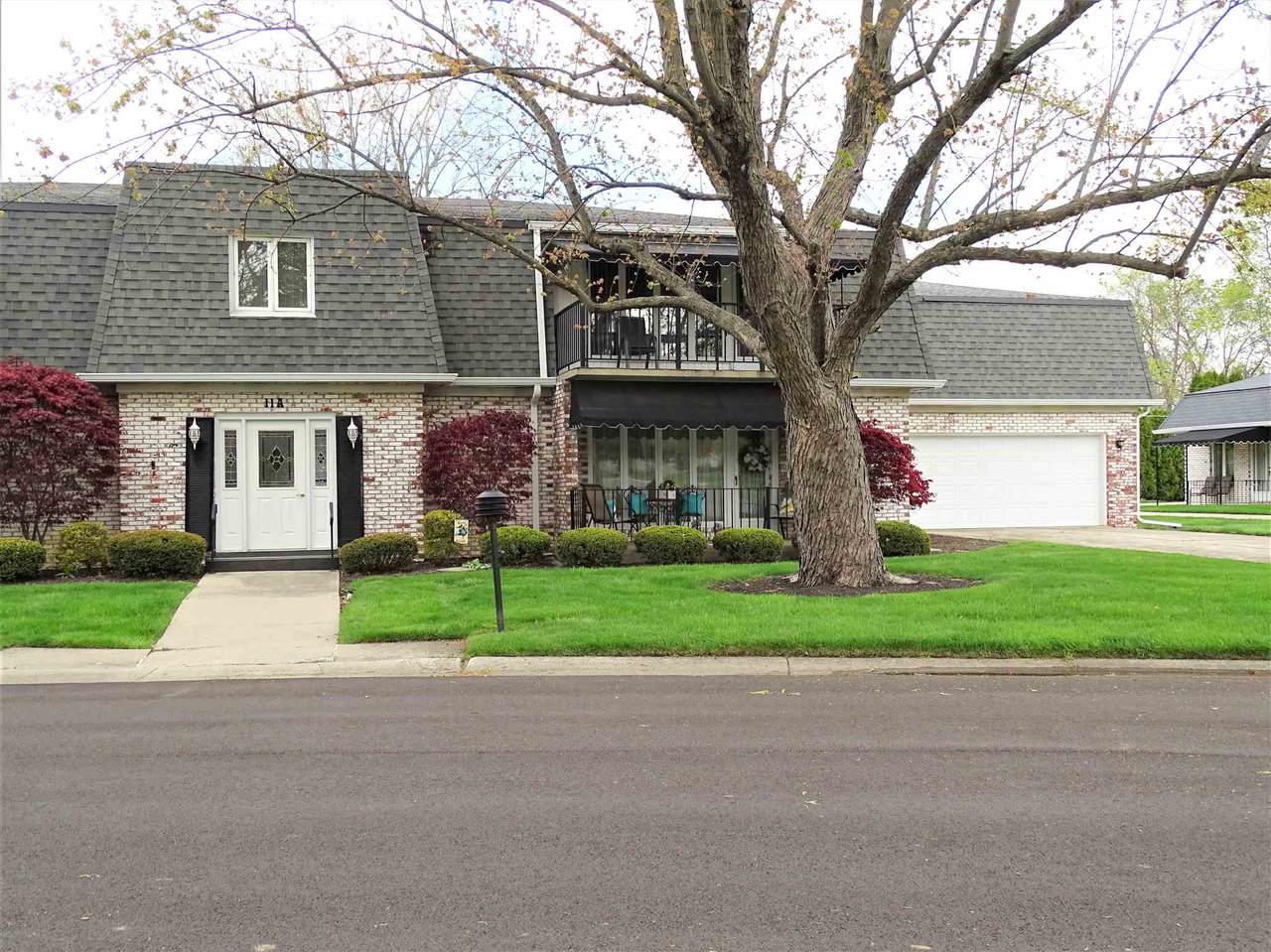 4501 Wheeling Avenue - Photo 1