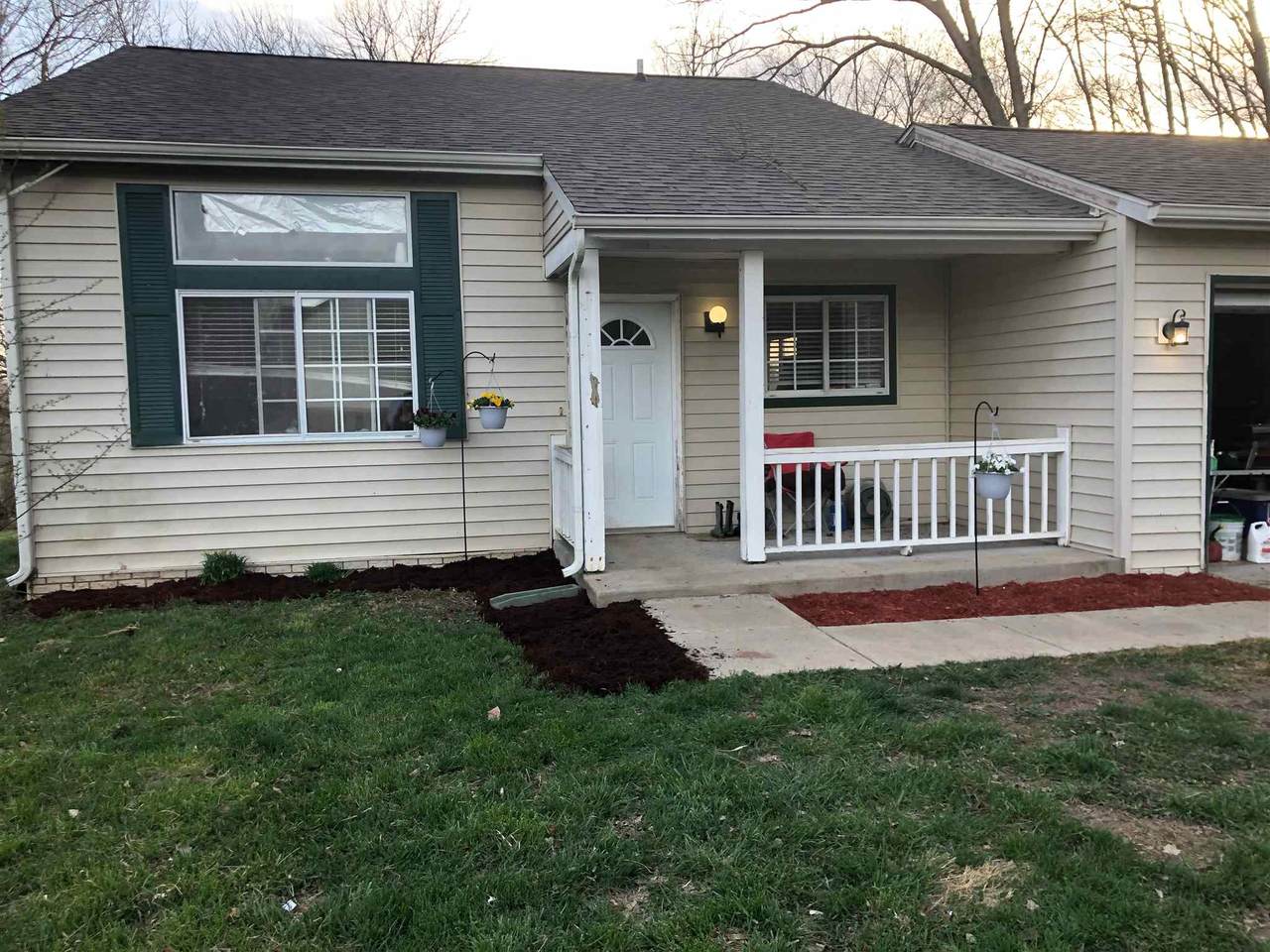 705 Hanover Glen - Photo 1