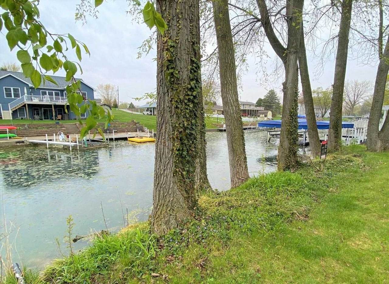 11377 Memorial Parkway - Photo 1