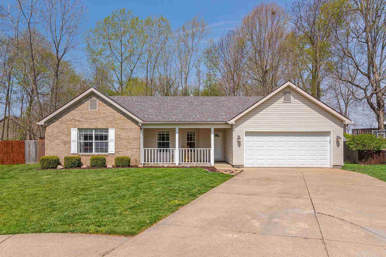 1017 Live Oak Court - Photo 1