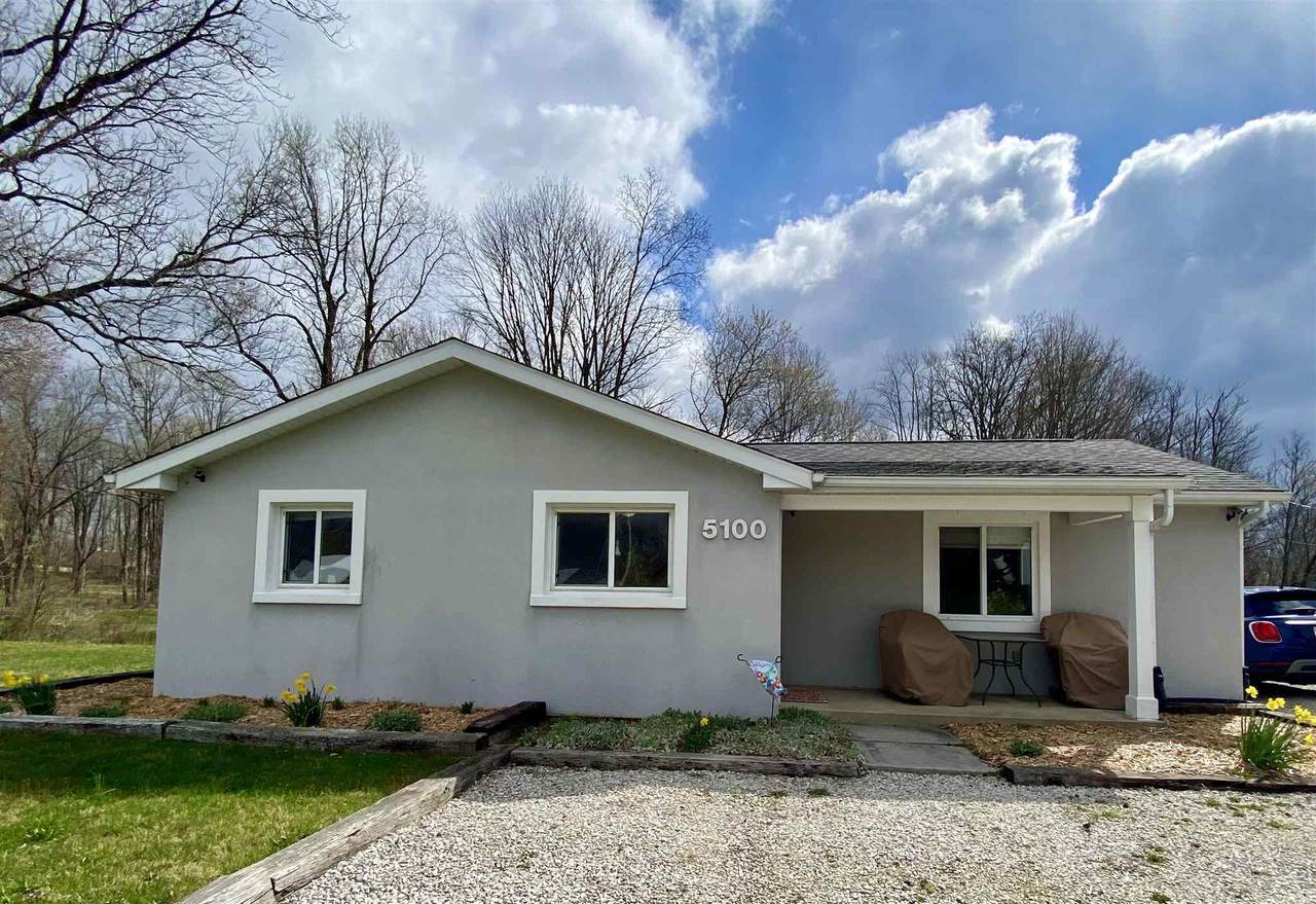 5100 Lakeview Drive - Photo 1