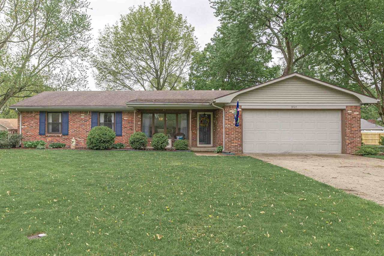 3927 Pasadena Drive - Photo 1