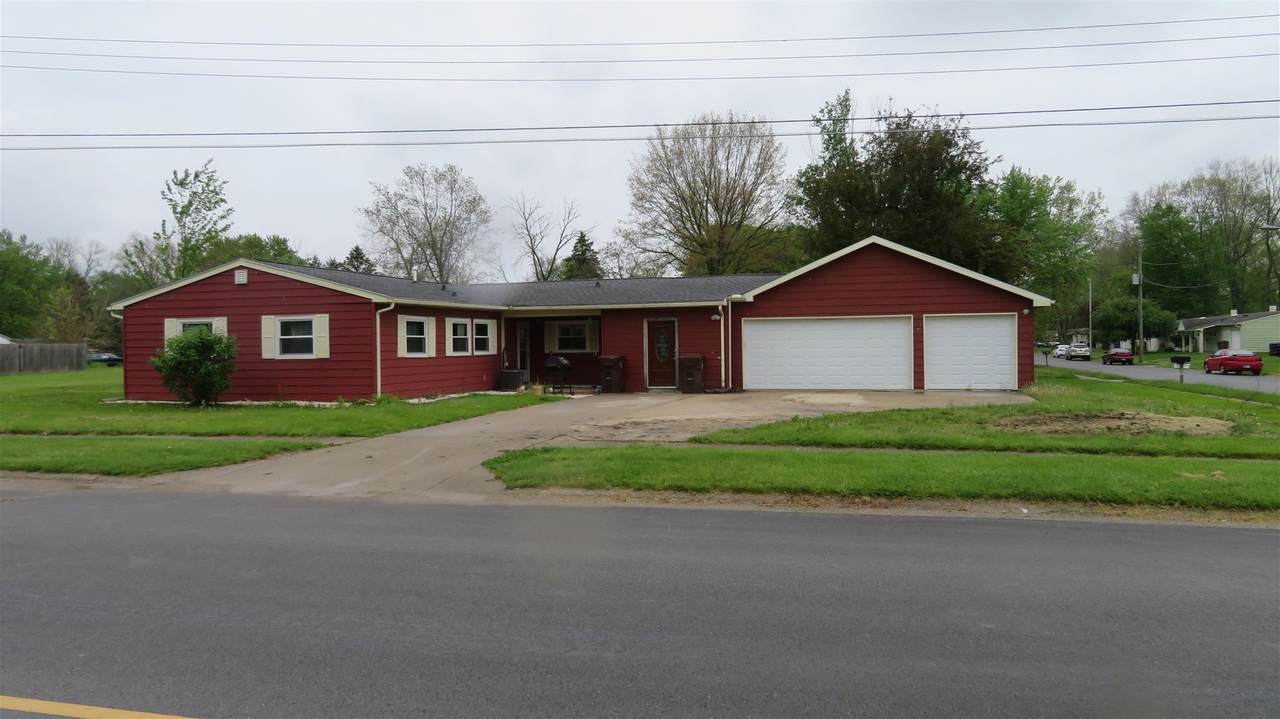 2011 Shaw Avenue - Photo 1