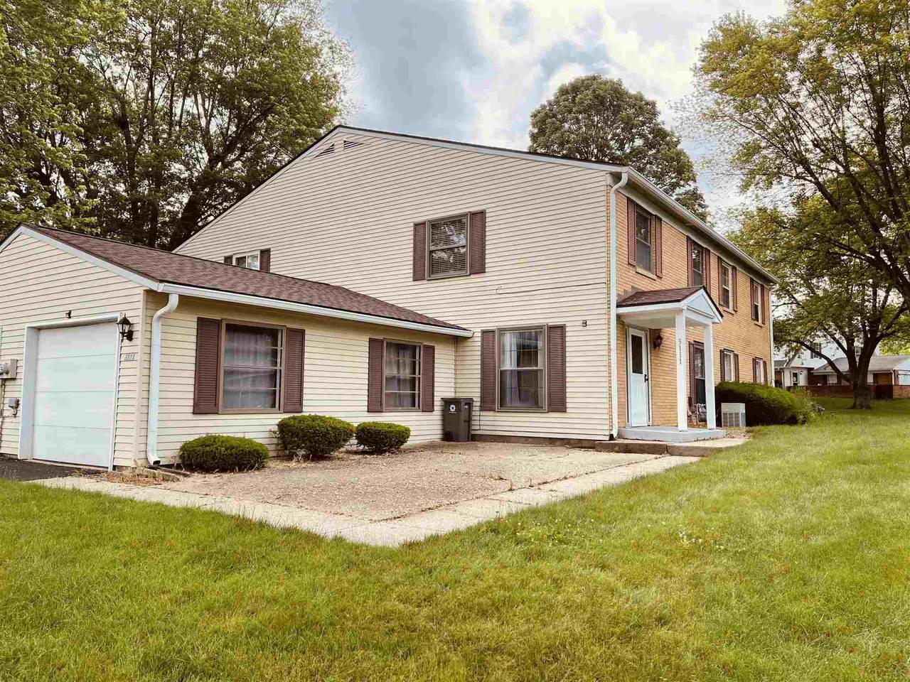 3111 Piccadilly Street - Photo 1