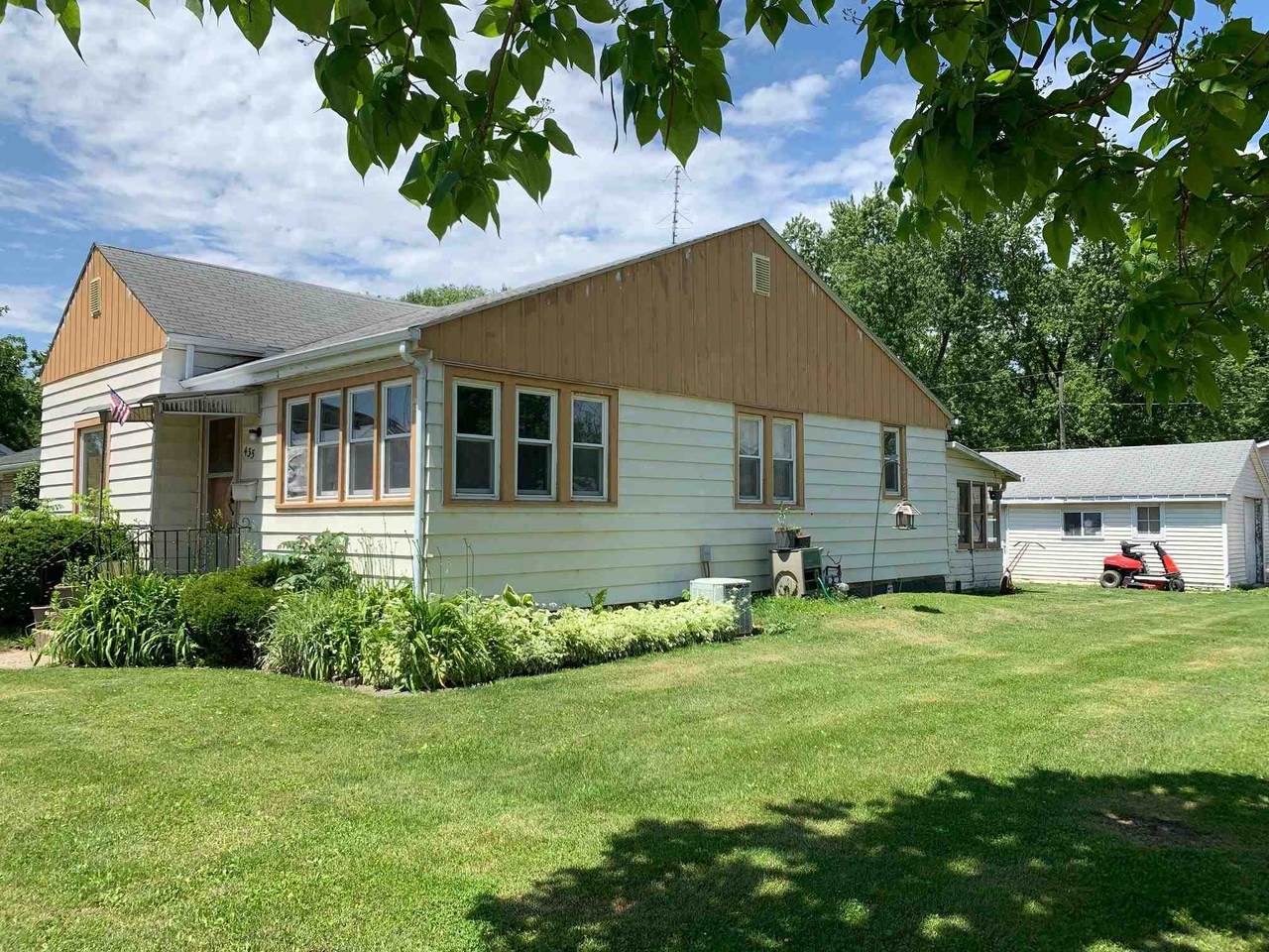435 South Street - Photo 1