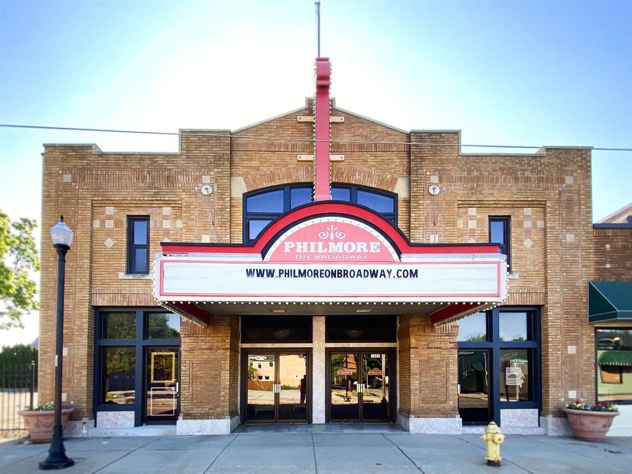 2441 Broadway - Photo 1