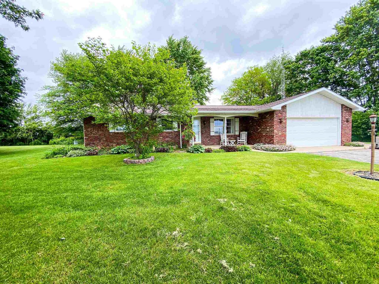 12643 60 W - Photo 1